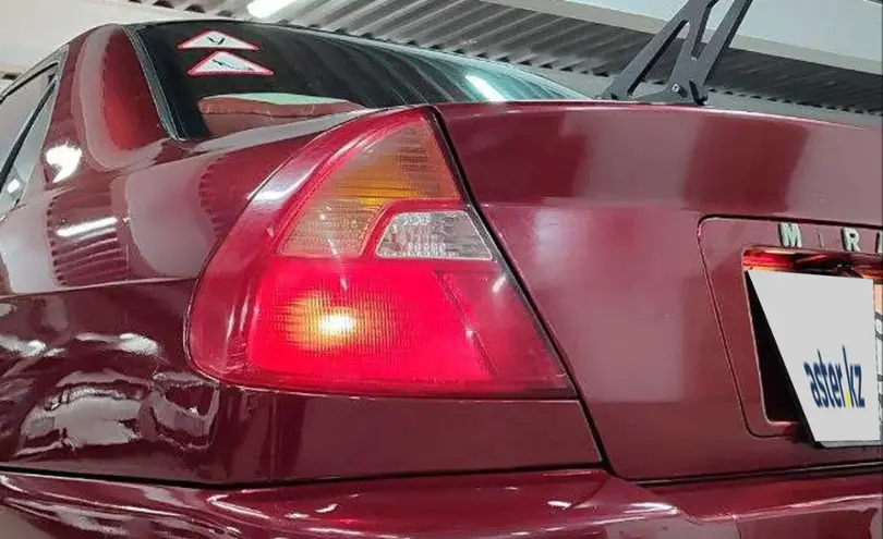 Mitsubishi Mirage 2001 года за 1 300 000 тг. в Алматы фото 4