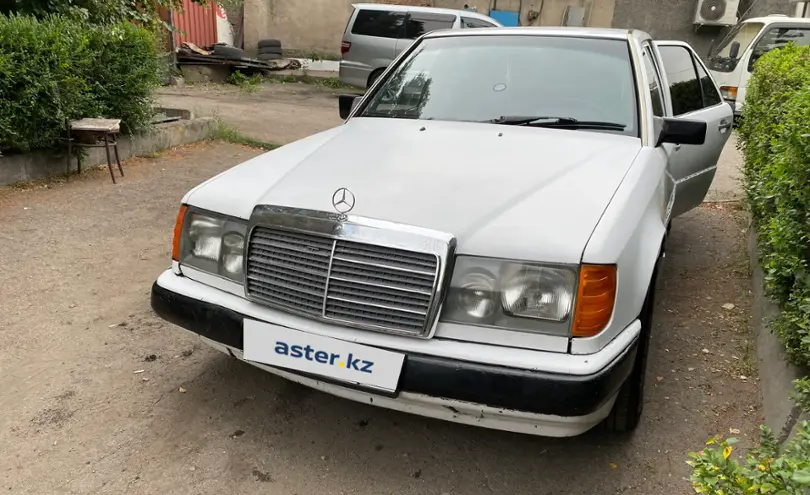 Mercedes-Benz W124 1989 года за 1 900 000 тг. в Алматы