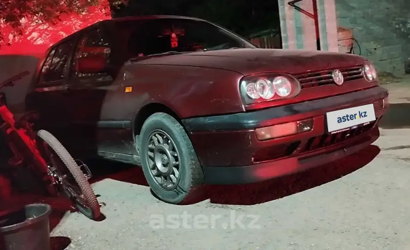 Volkswagen Golf 1993 года за 1 600 000 тг. в Алматы