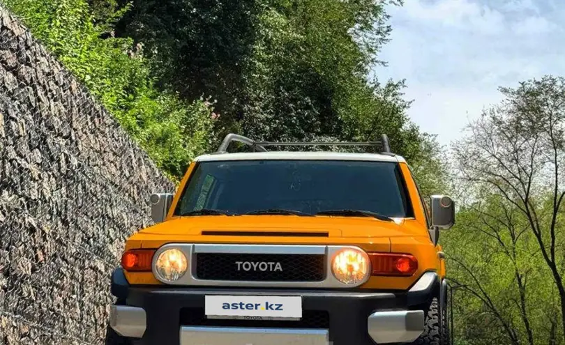 Toyota FJ Cruiser 2006 года за 12 000 000 тг. в Алматы