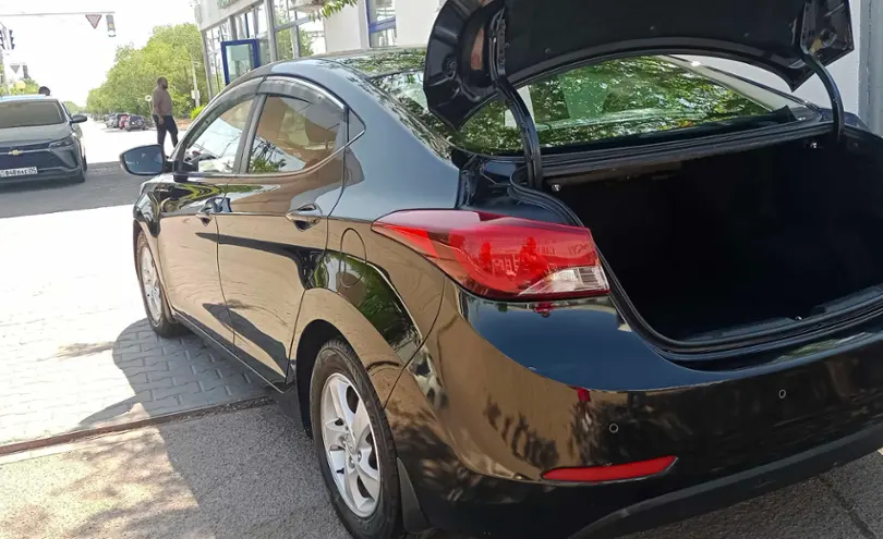 Hyundai Elantra 2014