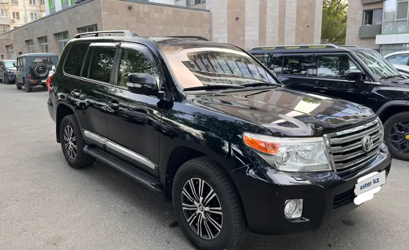 Toyota Land Cruiser 2013 года за 25 000 000 тг. в Алматы