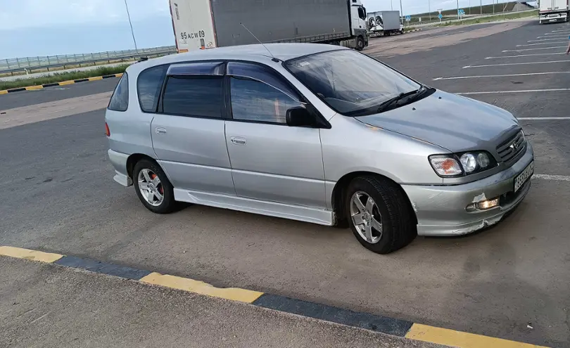 Toyota Ipsum 1997 года за 3 550 000 тг. в Павлодар