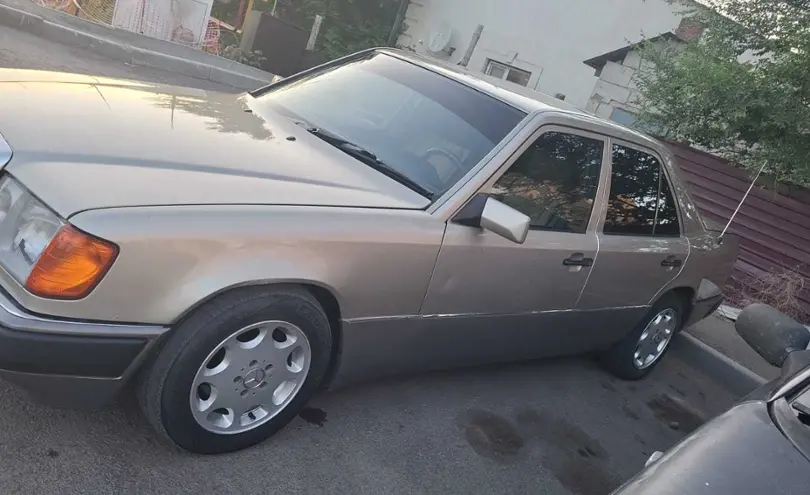 Mercedes-Benz E-Класс 1993 года за 2 000 000 тг. в Акмолинская область