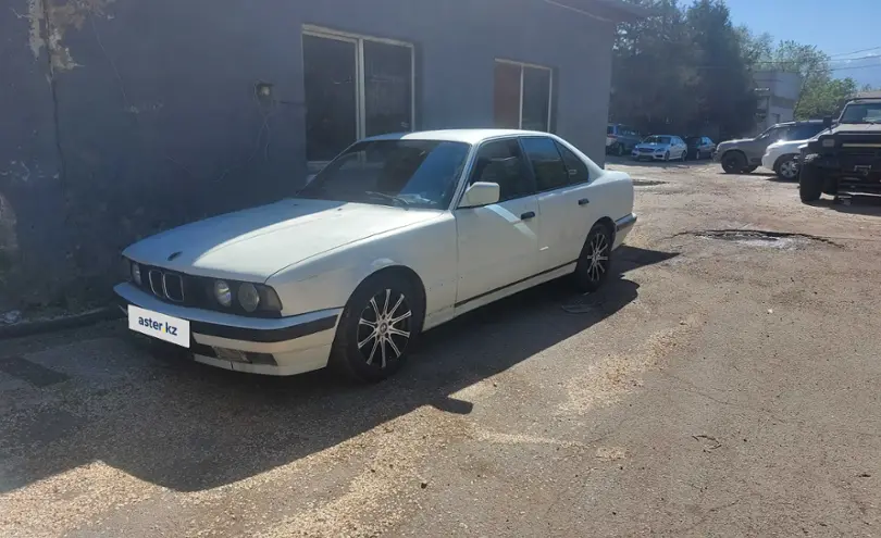 BMW 5 серии 1990 года за 1 300 000 тг. в Алматы