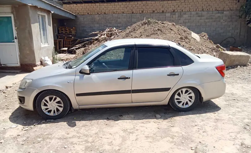 LADA (ВАЗ) Granta 2018 года за 3 300 000 тг. в Шымкент