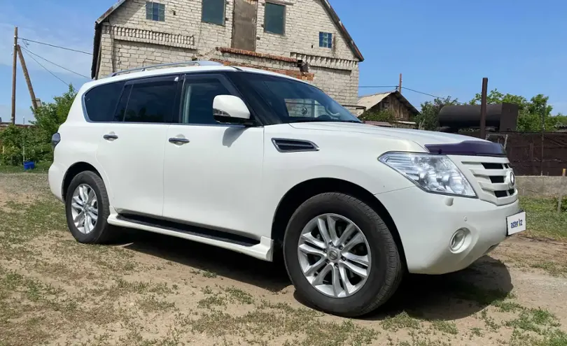 Nissan Patrol 2012 года за 13 500 000 тг. в Павлодар