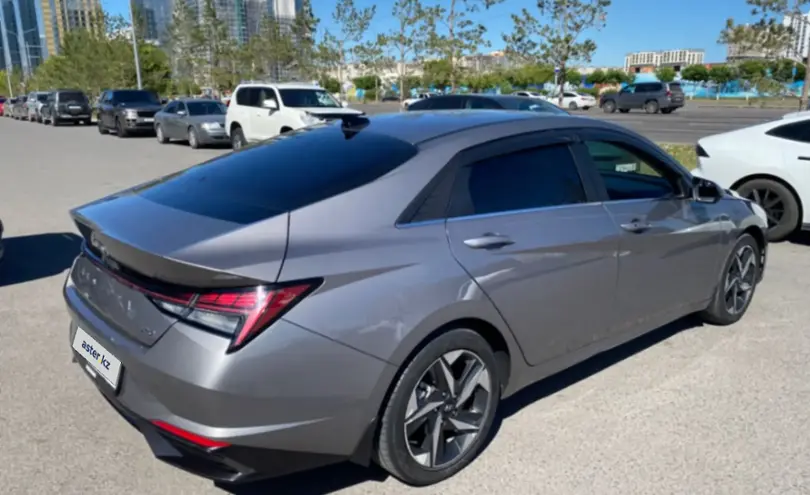 Hyundai Elantra 2021 года за 10 000 000 тг. в Астана фото 5
