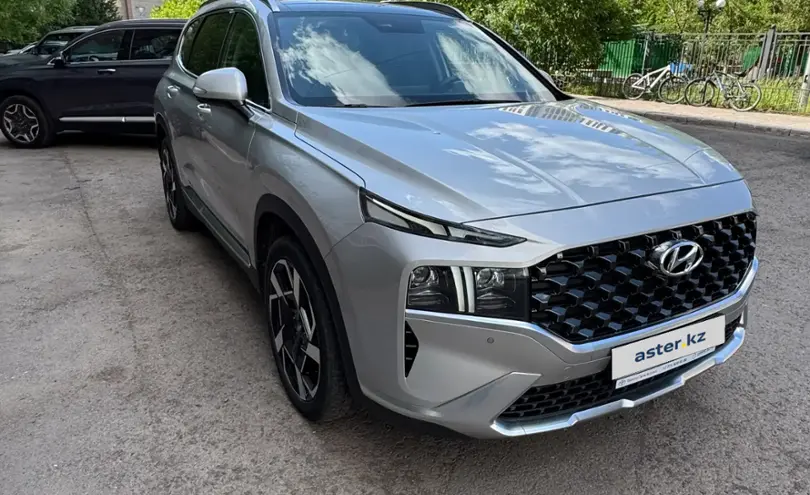 Hyundai Santa Fe 2022 года за 16 500 000 тг. в Астана