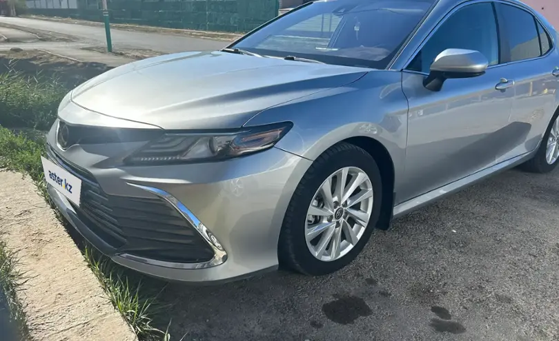 Toyota Camry 2022 года за 14 200 000 тг. в Кызылординская область