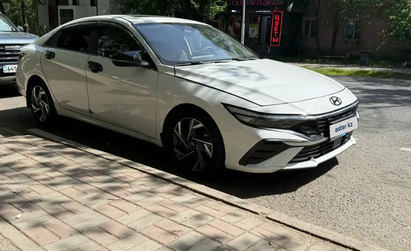 Hyundai Elantra 2023 года за 8 350 000 тг. в Алматы