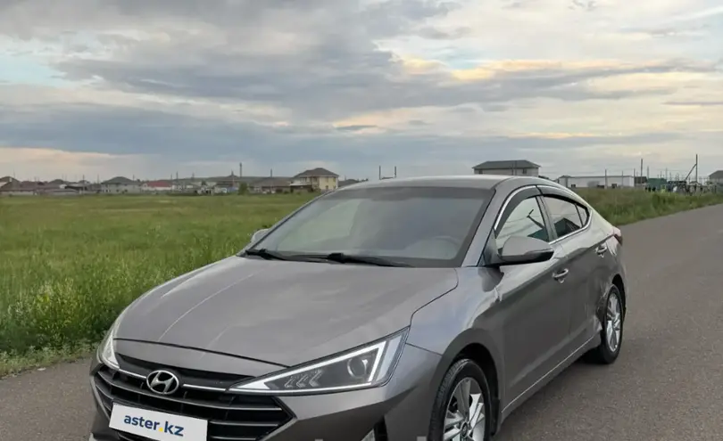 Hyundai Elantra 2019 года за 6 300 000 тг. в Астана