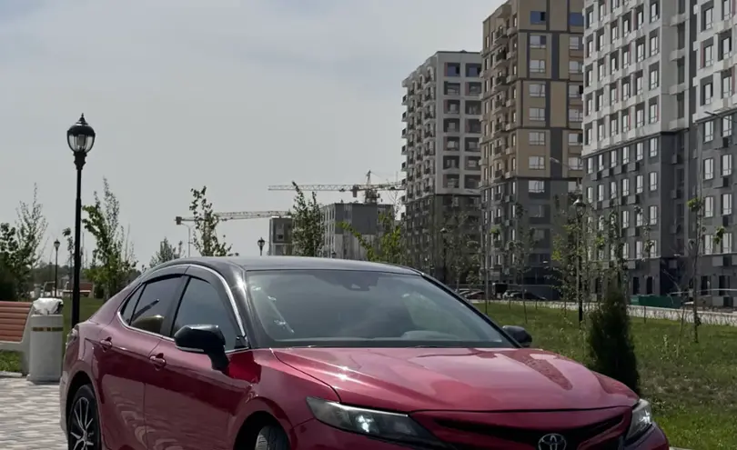 Toyota Camry 2022 года за 11 000 000 тг. в Алматы