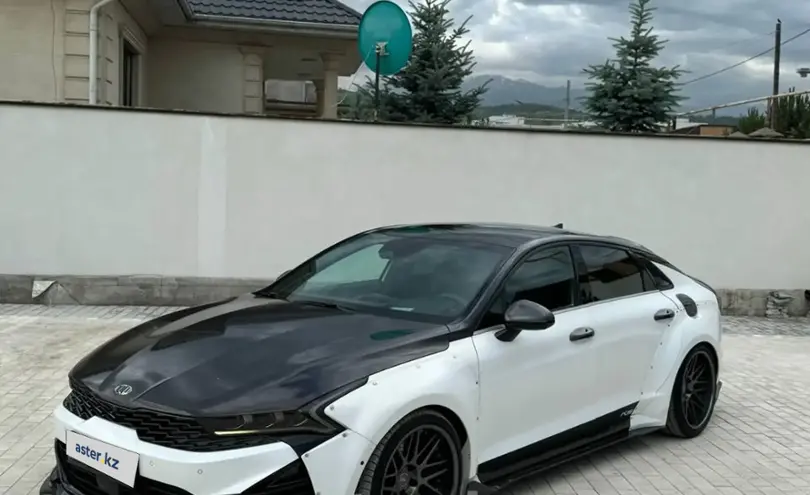 Kia K5 2021 года за 14 999 999 тг. в Алматы