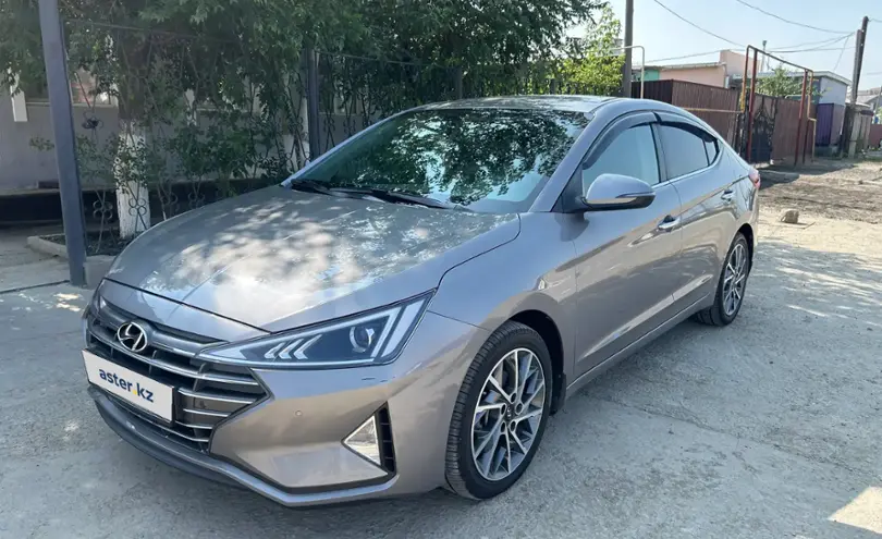 Hyundai Elantra 2019 года за 8 500 000 тг. в Атырау