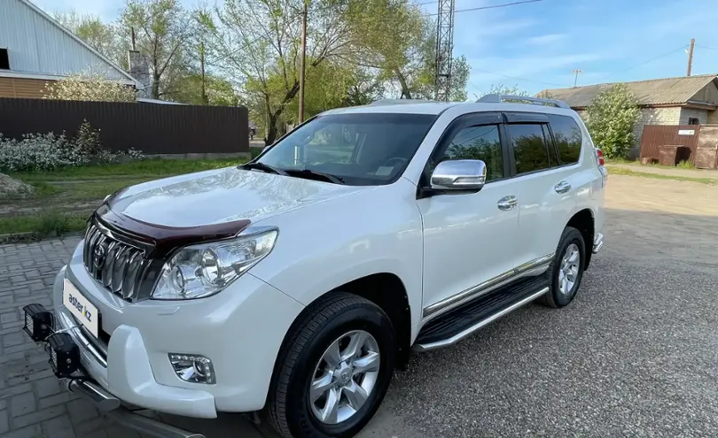 Toyota Land Cruiser Prado 2013 года за 17 300 000 тг. в Семей