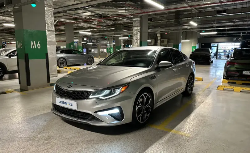Kia Optima 2018 года за 9 000 000 тг. в Астана