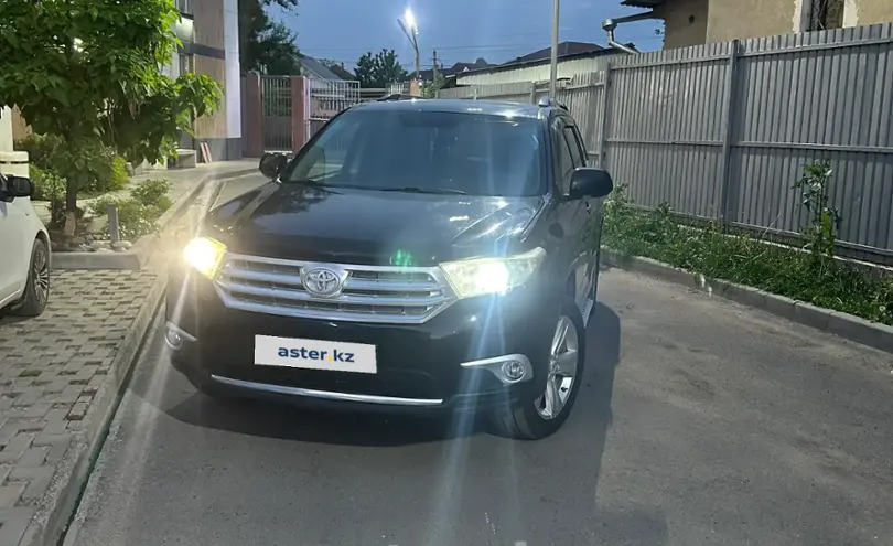 Toyota Highlander 2011 года за 12 300 000 тг. в Алматы