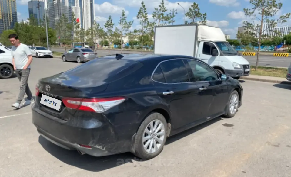 Toyota Camry 2019 года за 12 500 000 тг. в Астана