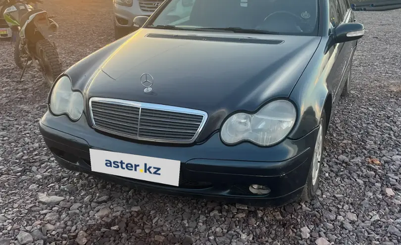Mercedes-Benz C-Класс 2001 года за 2 700 000 тг. в Караганда
