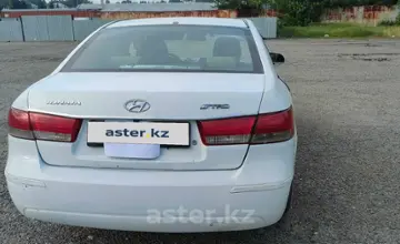 Hyundai Sonata 2008 года за 3 800 000 тг. в Усть-Каменогорск фото 2