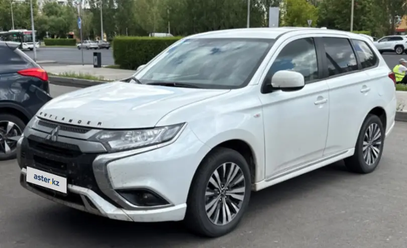 Mitsubishi Outlander 2022 года за 11 000 000 тг. в Астана
