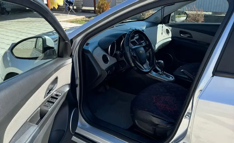 Chevrolet Cruze 2011 года за 3 800 000 тг. в Алматы фото 4