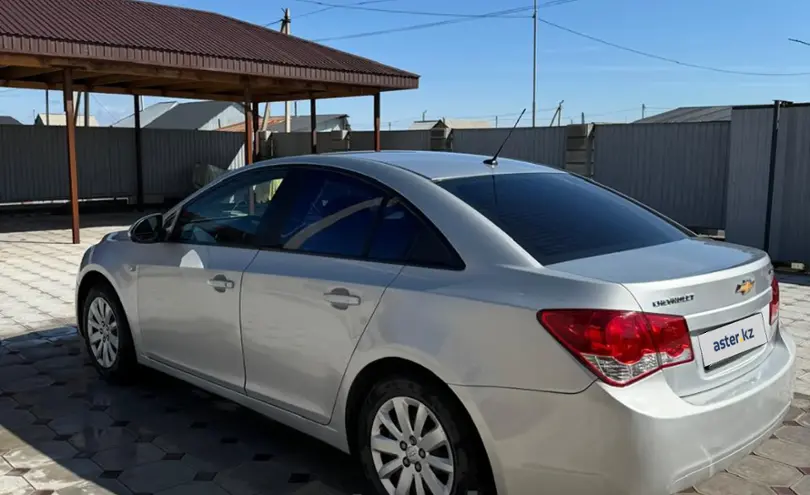 Chevrolet Cruze 2011 года за 3 800 000 тг. в Алматы фото 3