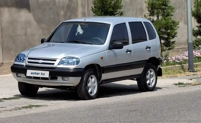 Chevrolet Niva 2003 года за 1 800 000 тг. в Шымкент