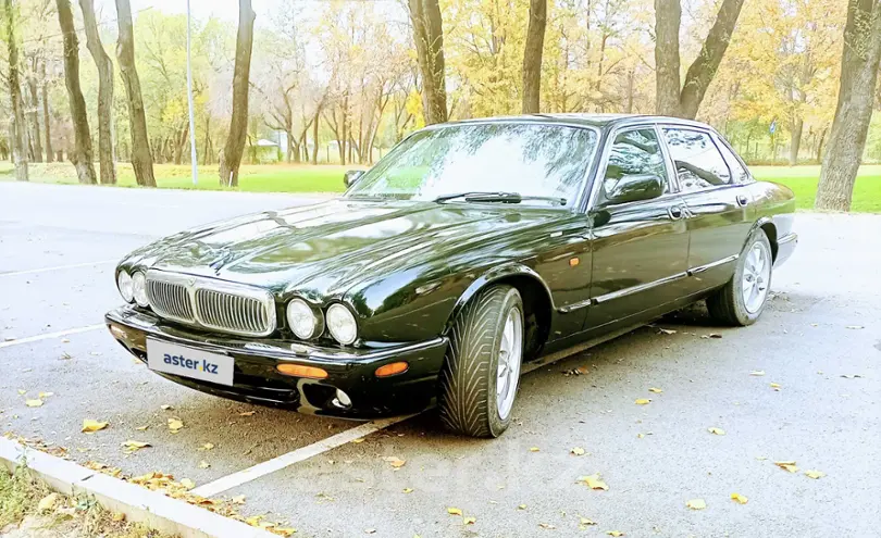 Jaguar XJ 2000 года за 7 700 000 тг. в Алматы