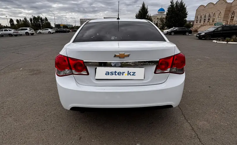 Chevrolet Cruze 2012 года за 3 950 000 тг. в Уральск фото 4