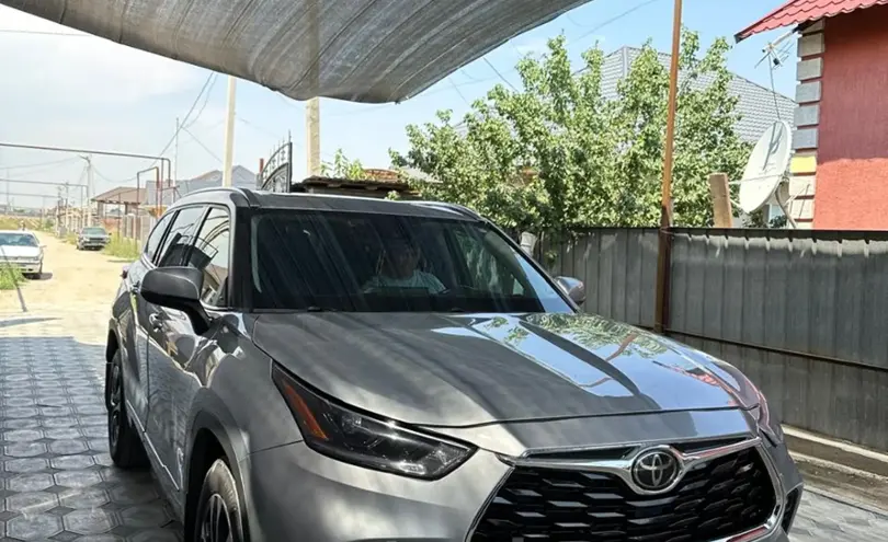 Toyota Highlander 2021 года за 23 500 000 тг. в Алматы