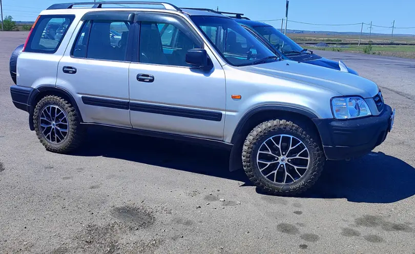 Honda CR-V 1998 года за 3 000 000 тг. в Карагандинская область фото 4