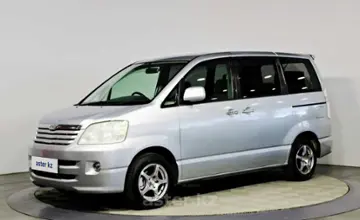 Toyota Noah 2002 года за 3 500 000 тг. в Усть-Каменогорск фото 2