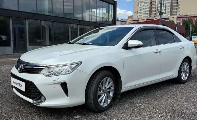 Toyota Camry 2015 года за 12 500 000 тг. в Астана
