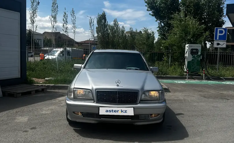 Mercedes-Benz C-Класс 1998 года за 2 400 000 тг. в Астана