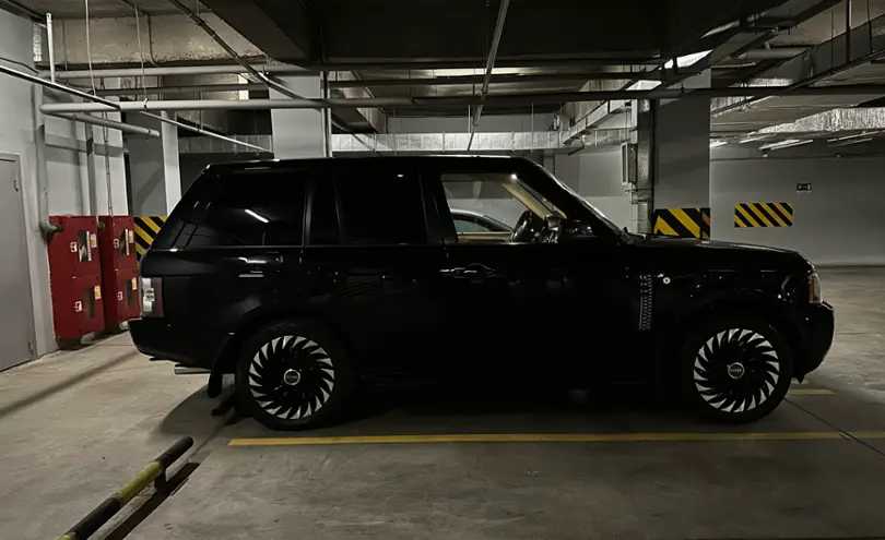 Land Rover Range Rover 2011 года за 13 500 000 тг. в Алматы фото 4