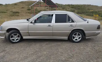 Mercedes-Benz E-Класс 1992 года за 2 000 000 тг. в Караганда фото 2