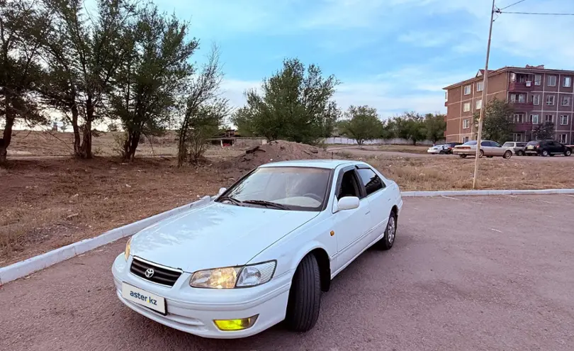 Toyota Camry 2000 года за 3 700 000 тг. в Алматинская область