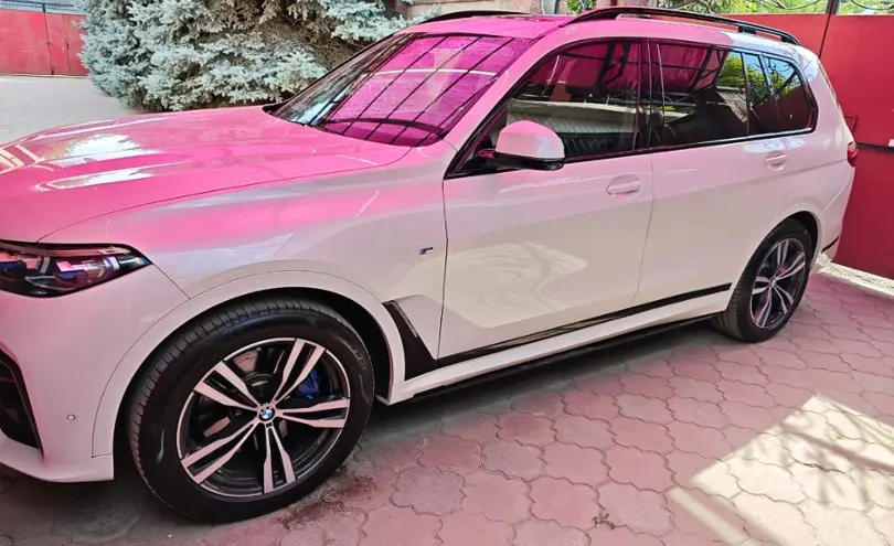 BMW X7 2021 года за 47 500 000 тг. в Алматы