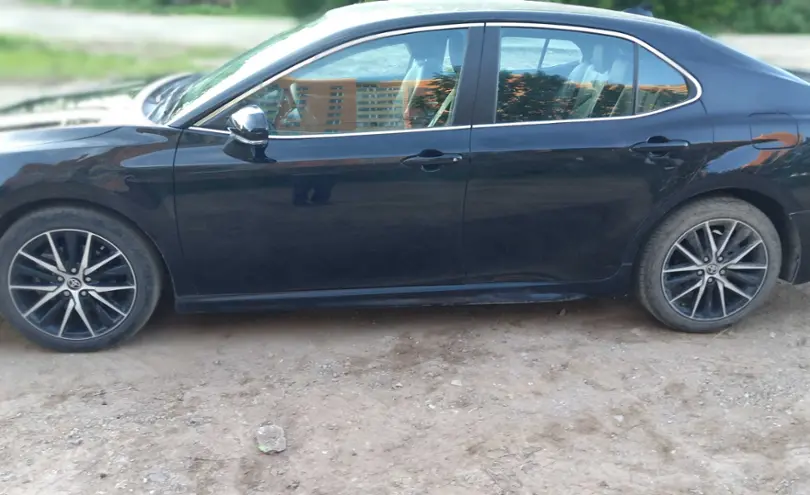 Toyota Camry 2023 года за 14 000 000 тг. в Астана