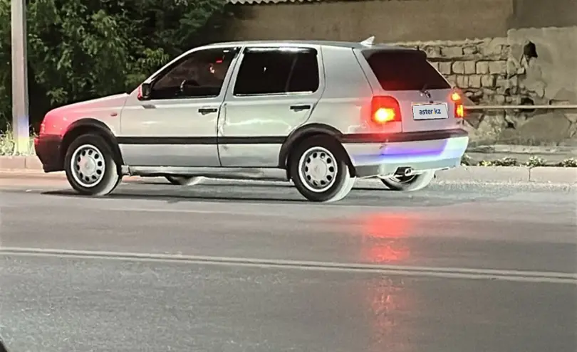 Volkswagen Golf 1995 года за 1 500 000 тг. в Шымкент