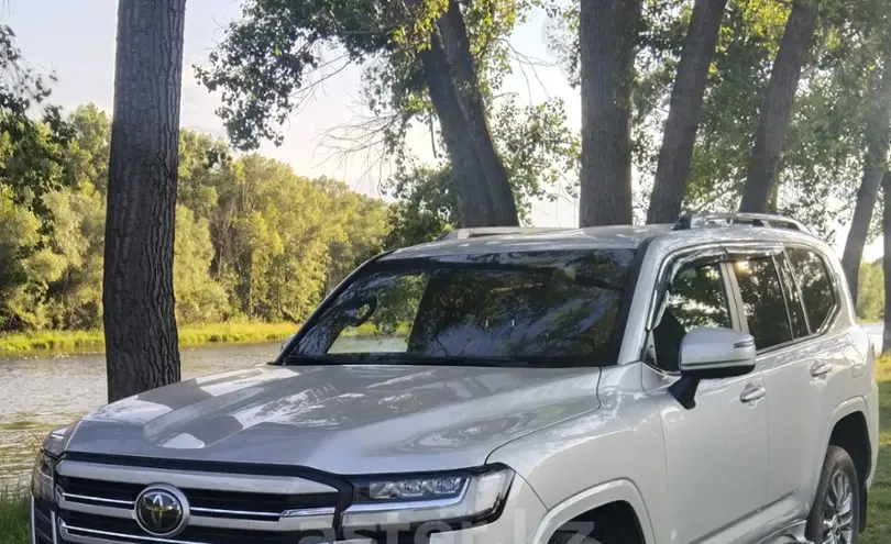 Toyota Land Cruiser 2021 года за 49 000 000 тг. в Усть-Каменогорск