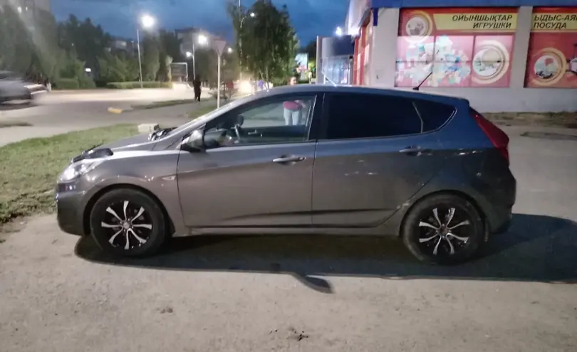 Hyundai Solaris 2011 года за 3 200 000 тг. в Западно-Казахстанская область