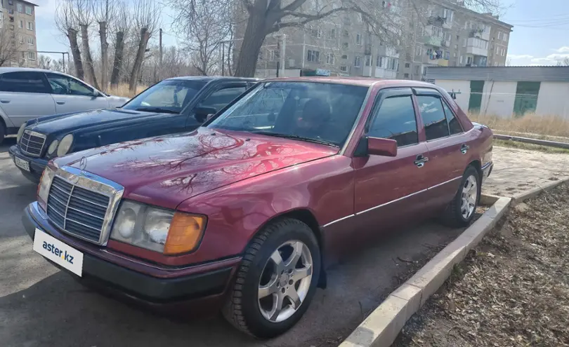 Mercedes-Benz W124 1991 года за 2 000 000 тг. в Караганда