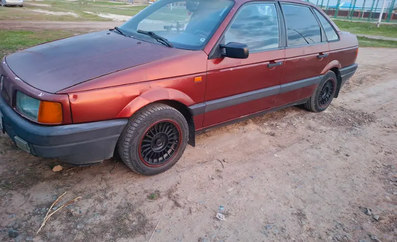 Volkswagen Passat 1992 года за 1 000 000 тг. в Уральск