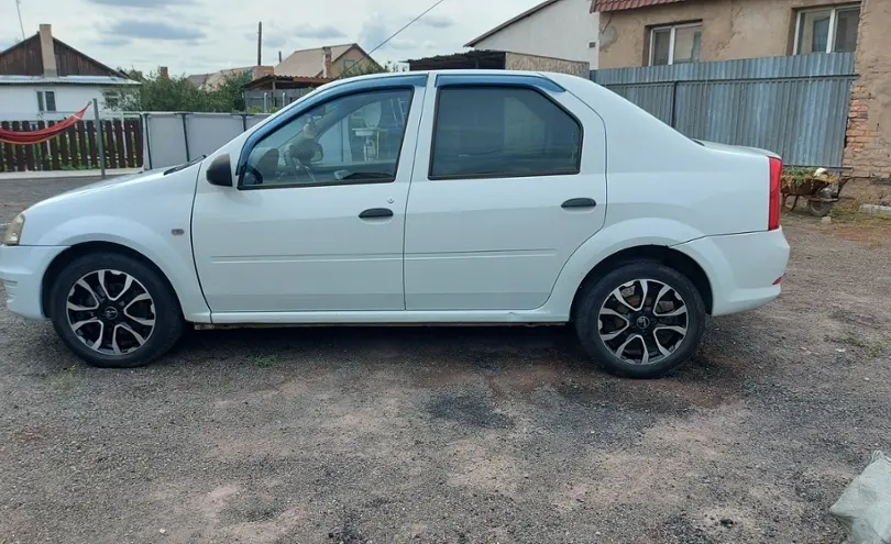 Renault Logan 2015 года за 3 500 000 тг. в Караганда