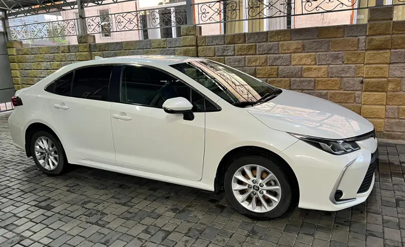 Toyota Corolla 2019 года за 9 300 000 тг. в Алматы