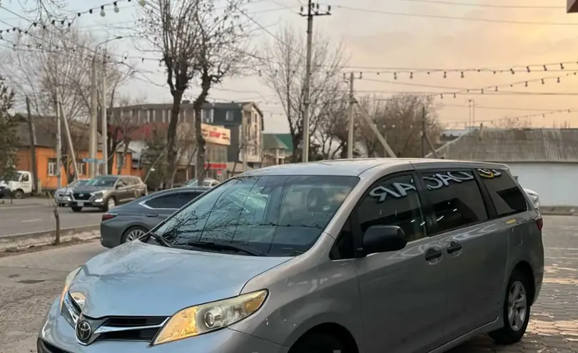 Toyota Sienna 2019 года за 17 000 000 тг. в Шымкент