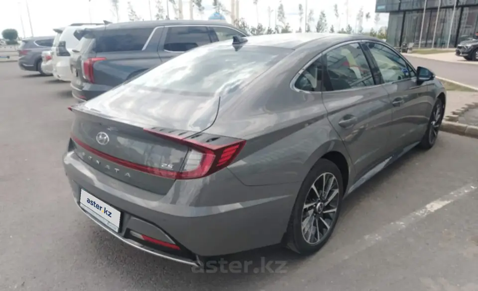 Hyundai Sonata 2022 года за 12 000 000 тг. в Астана